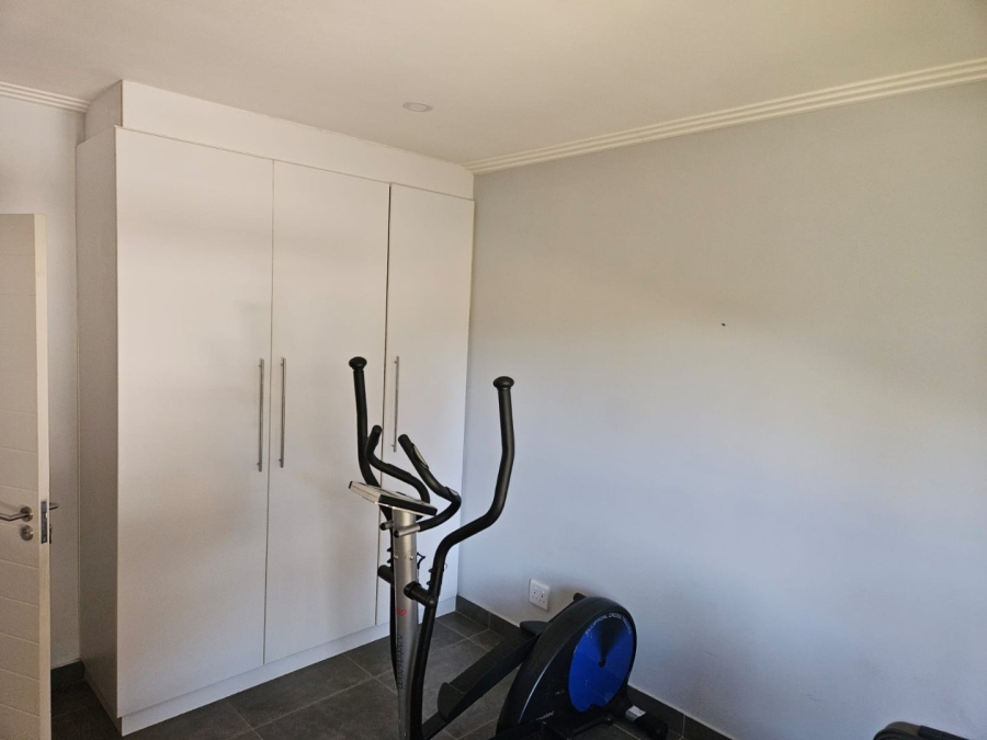 5 Bedroom Property for Sale in Wilkoppies North West